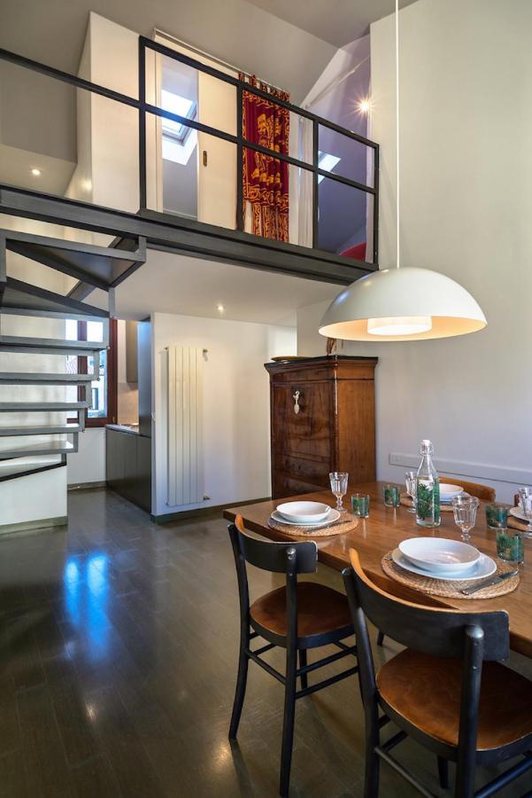 Mansardina - 1 Min From Accademia - Duplex Stylish And Cosy Venecia