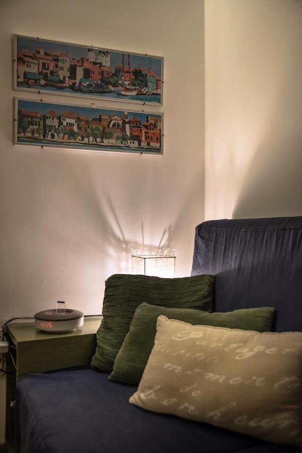 Mansardina - 1 Min From Accademia - Duplex Stylish And Cosy Apartamento Venecia