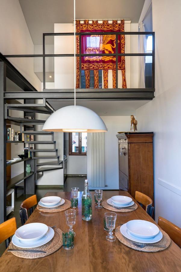 Mansardina - 1 Min From Accademia - Duplex Stylish And Cosy Apartamento